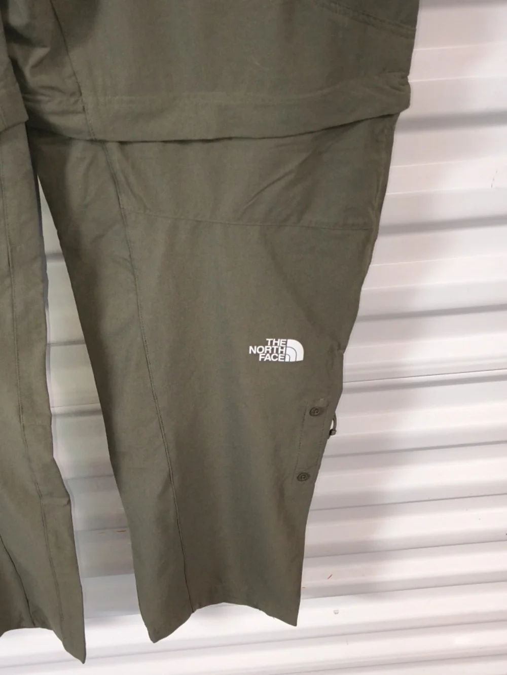 The North Face Exploration convertible zip off tapered utility trousers khaki